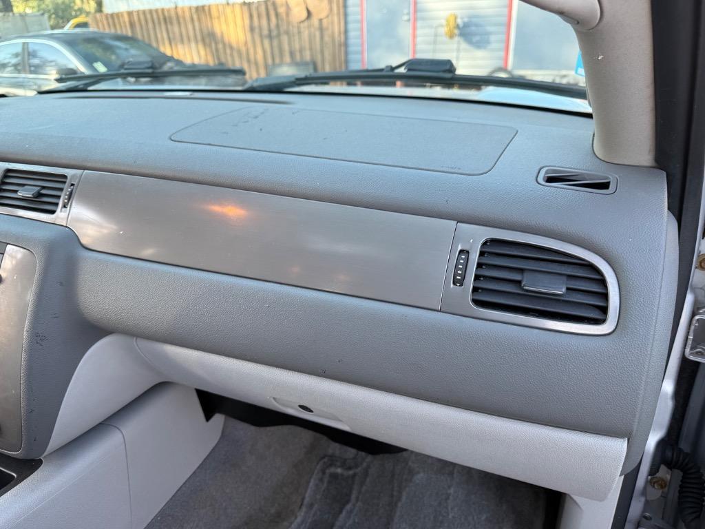 2014 Chevrolet Tahoe - $10,900