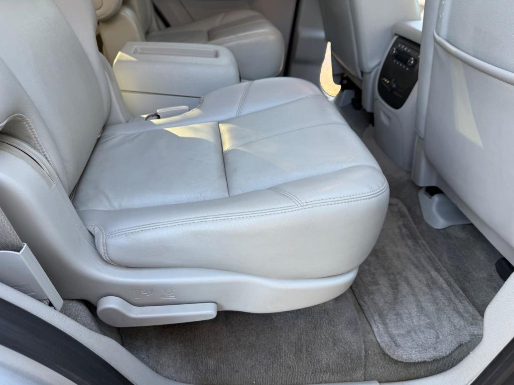 2014 Chevrolet Tahoe - $10,900