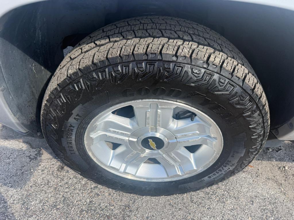 2014 Chevrolet Tahoe - $10,900