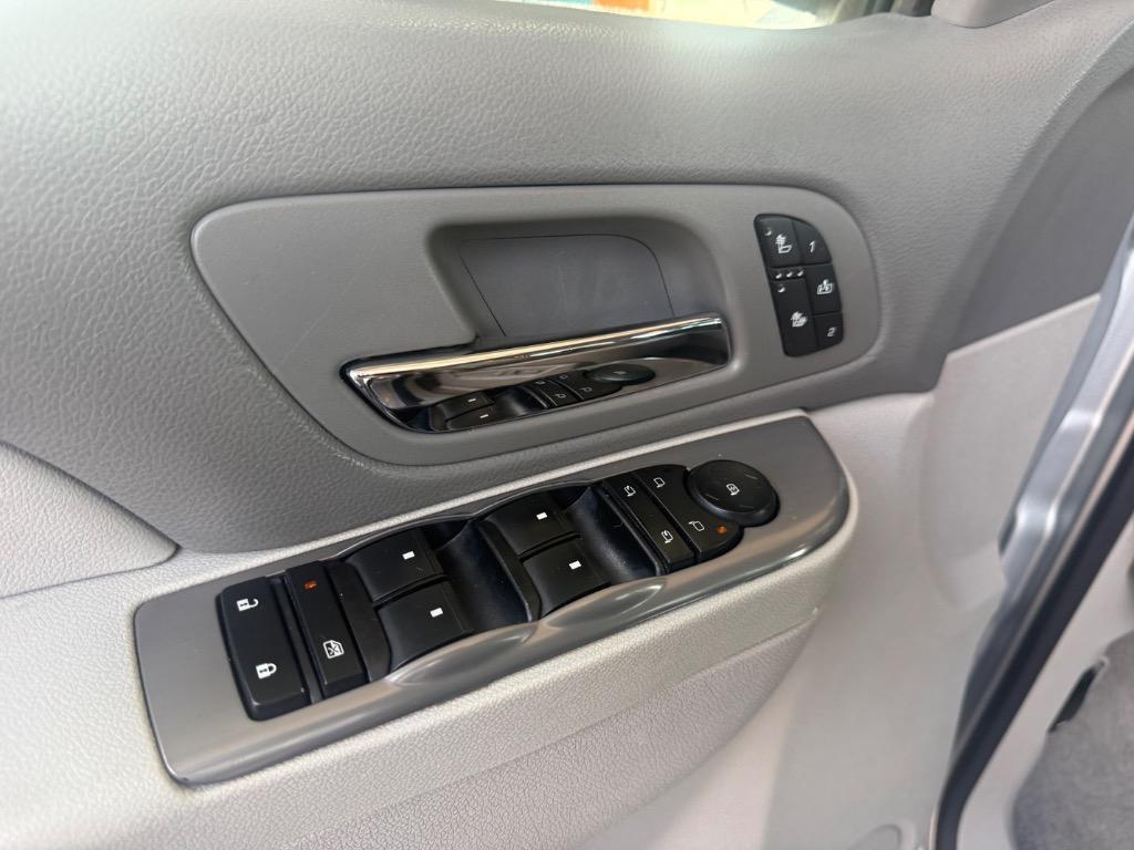 2014 Chevrolet Tahoe - $10,900