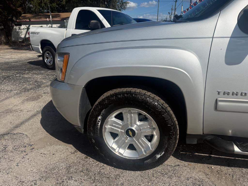 2014 Chevrolet Tahoe - $10,900