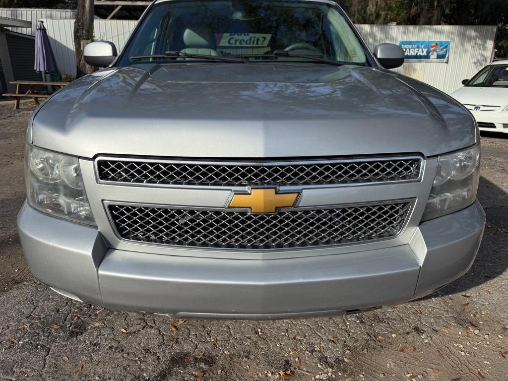 2014 Chevrolet Tahoe - $10,900