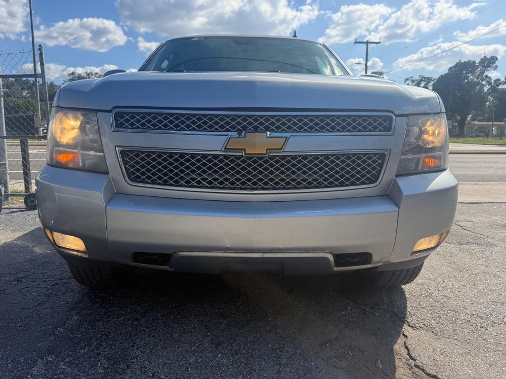 2014 Chevrolet Tahoe - $10,900