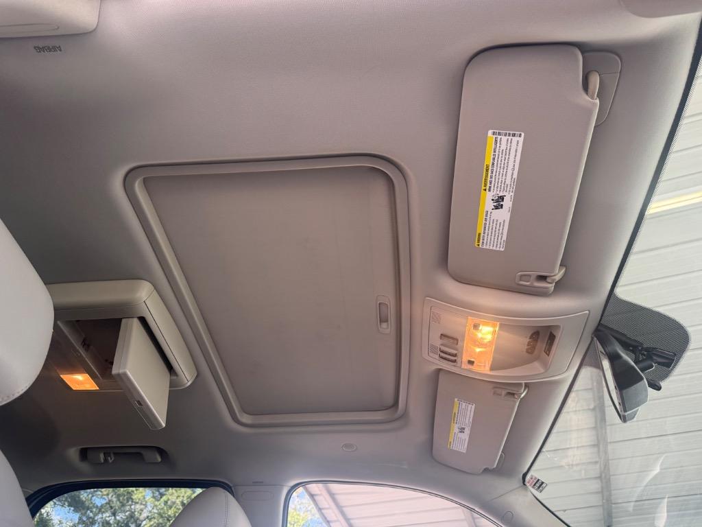 2014 Chevrolet Tahoe - $10,900