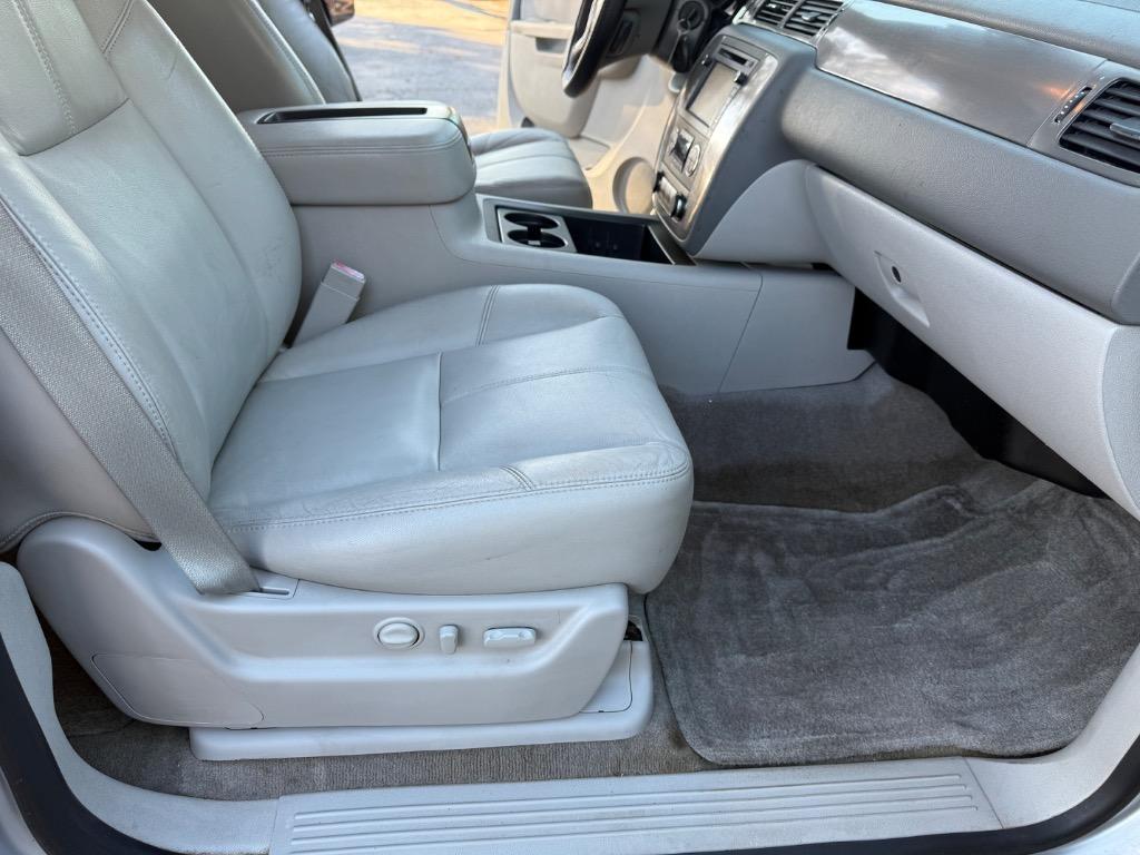 2014 Chevrolet Tahoe - $10,900