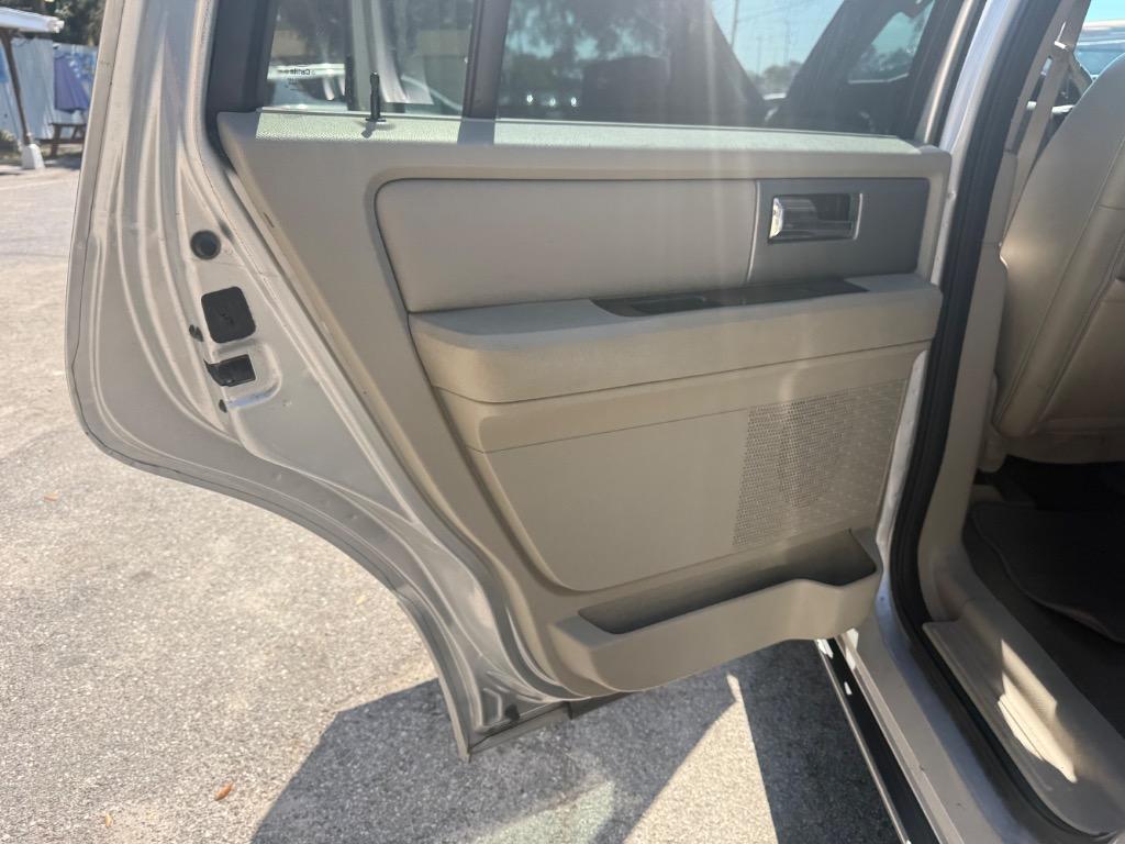 2012 Ford Expedition - $6,900