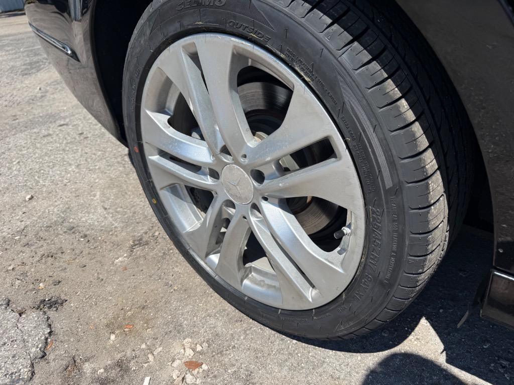 2012 Mercedes-Benz C Class - $6,900