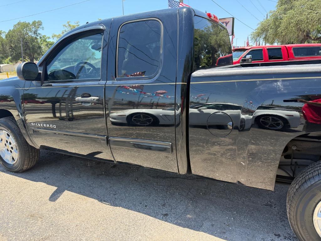 2013 Chevrolet Silverado 1500 - $6,900