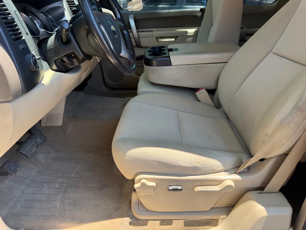 2013 Chevrolet Silverado 1500 - $6,900
