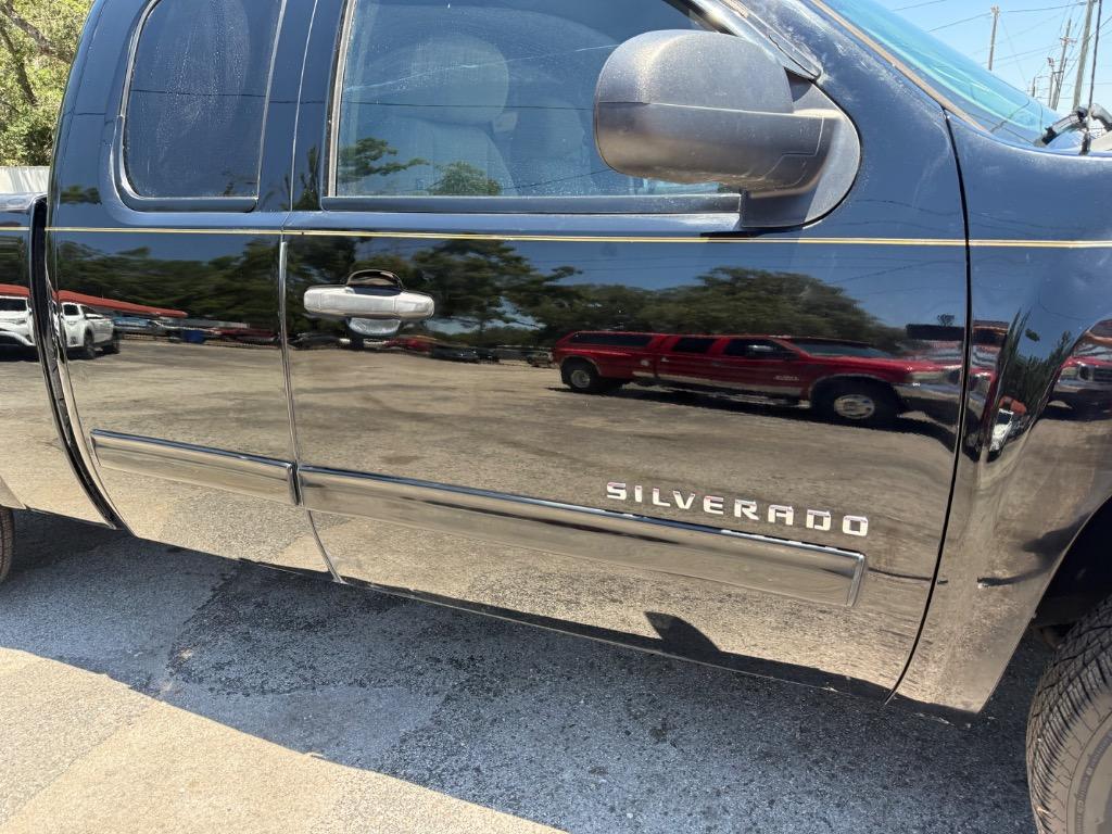 2013 Chevrolet Silverado 1500 - $6,900