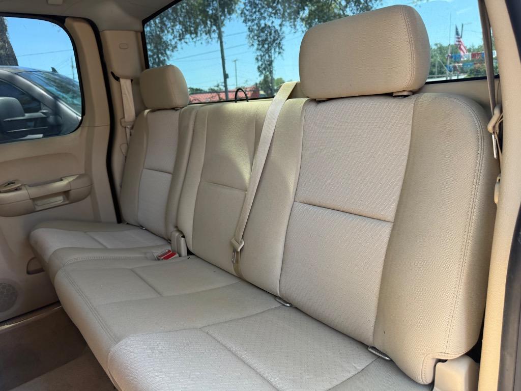 2013 Chevrolet Silverado 1500 - $6,900