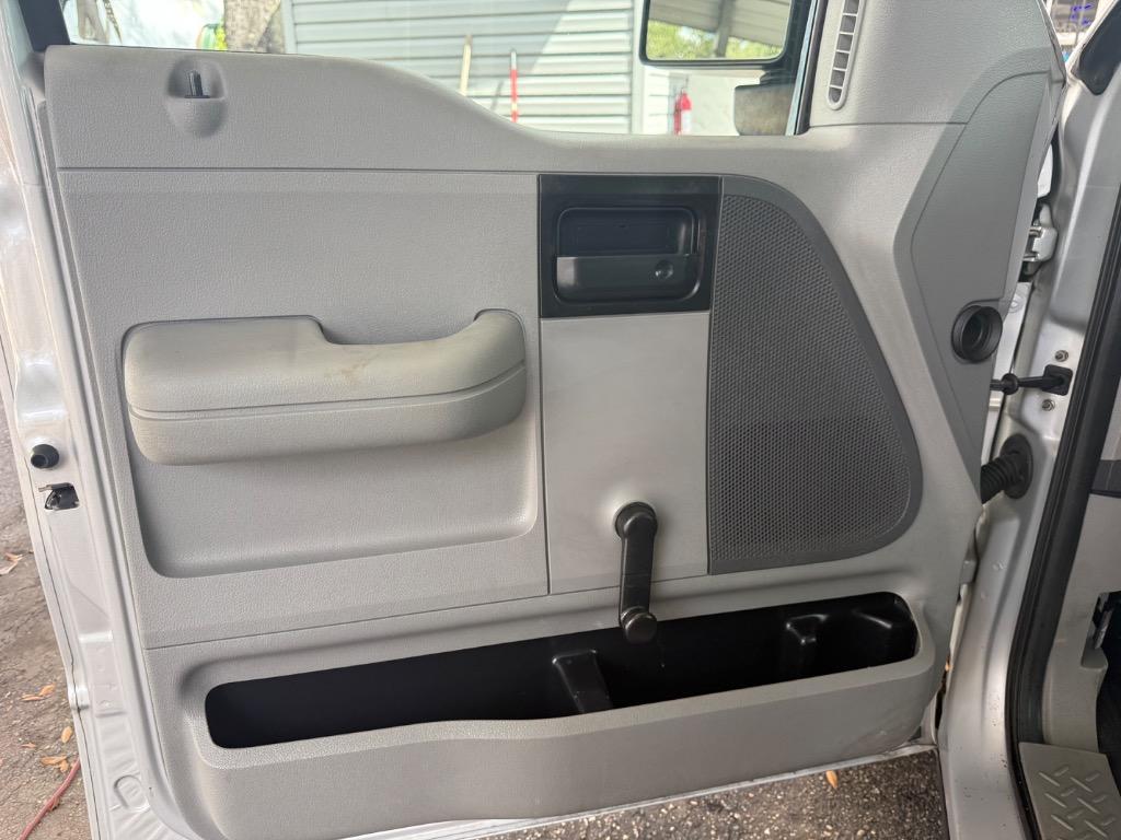 2005 Ford F-150 - $5,900
