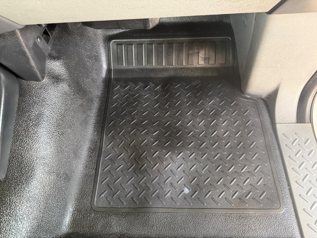 2005 Ford F-150 - $5,900