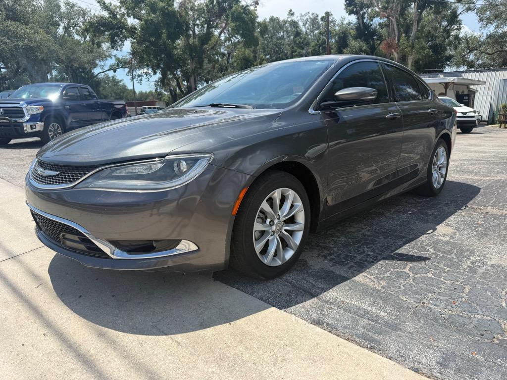 2015 Chrysler 200 - $8,900