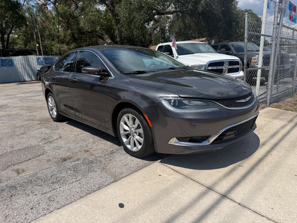2015 Chrysler 200 - $8,900