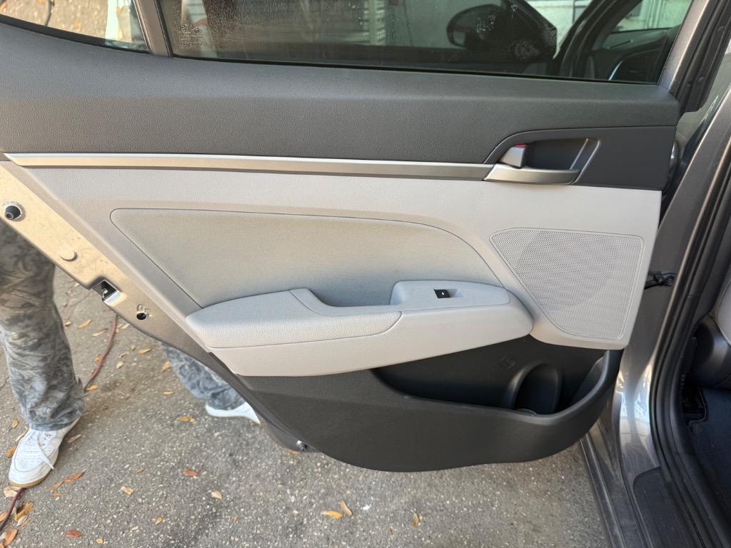 2018 Hyundai Elantra - $14,900