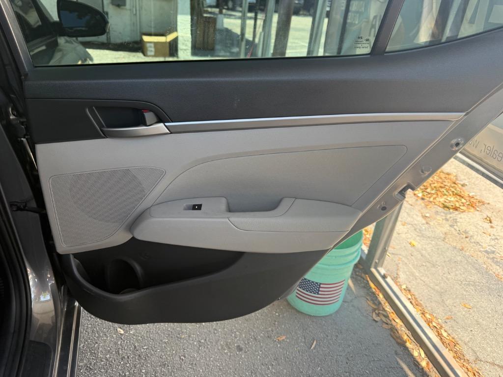 2018 Hyundai Elantra - $14,900