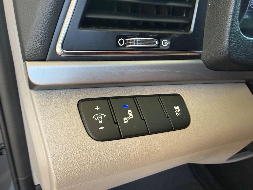 2018 Hyundai Elantra - $14,900