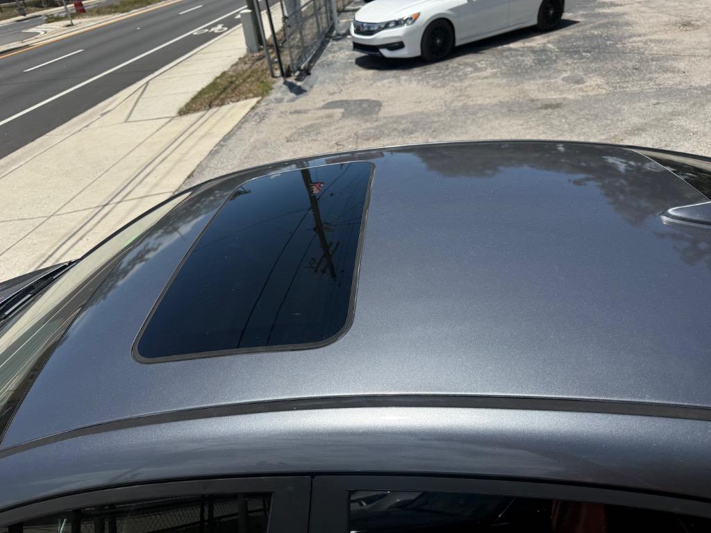 2018 Hyundai Elantra - $14,900
