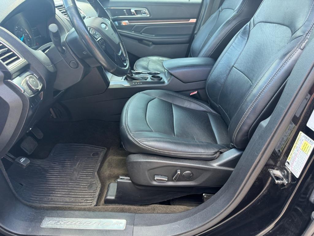 2018 Ford Explorer - $17,900