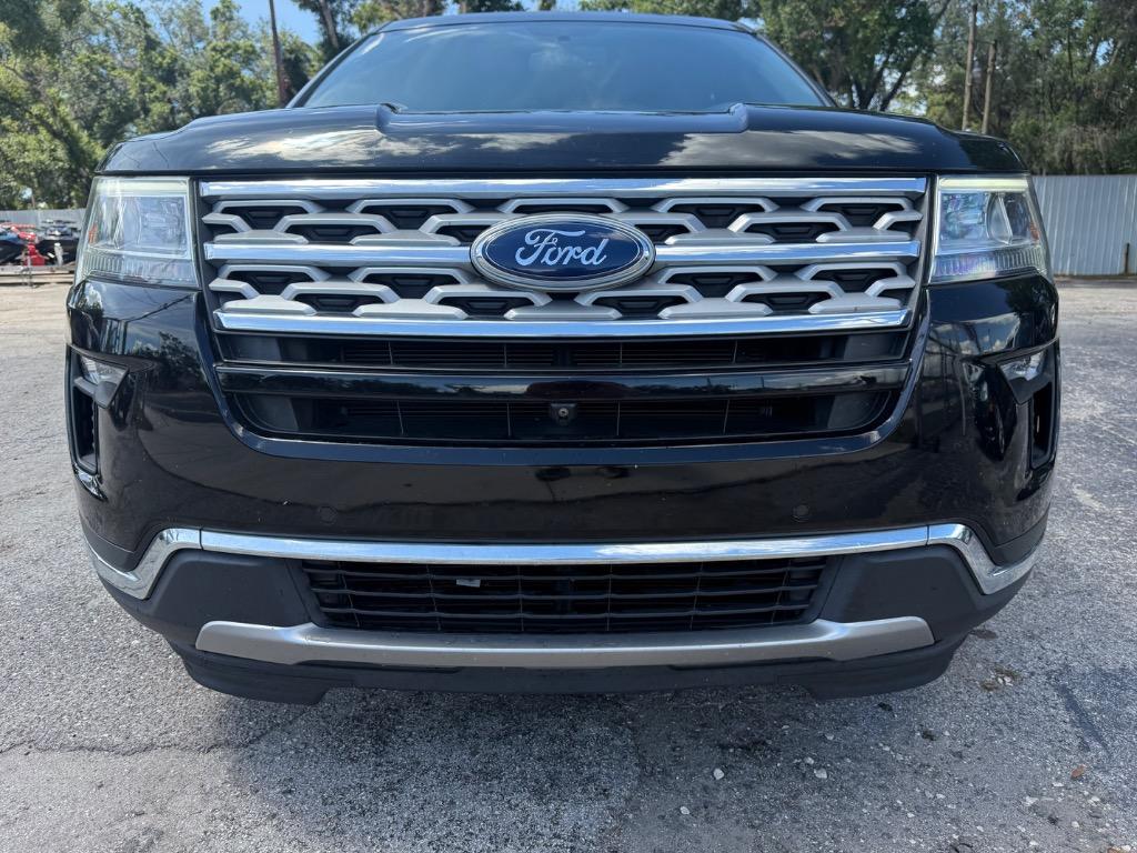 2018 Ford Explorer - $17,900