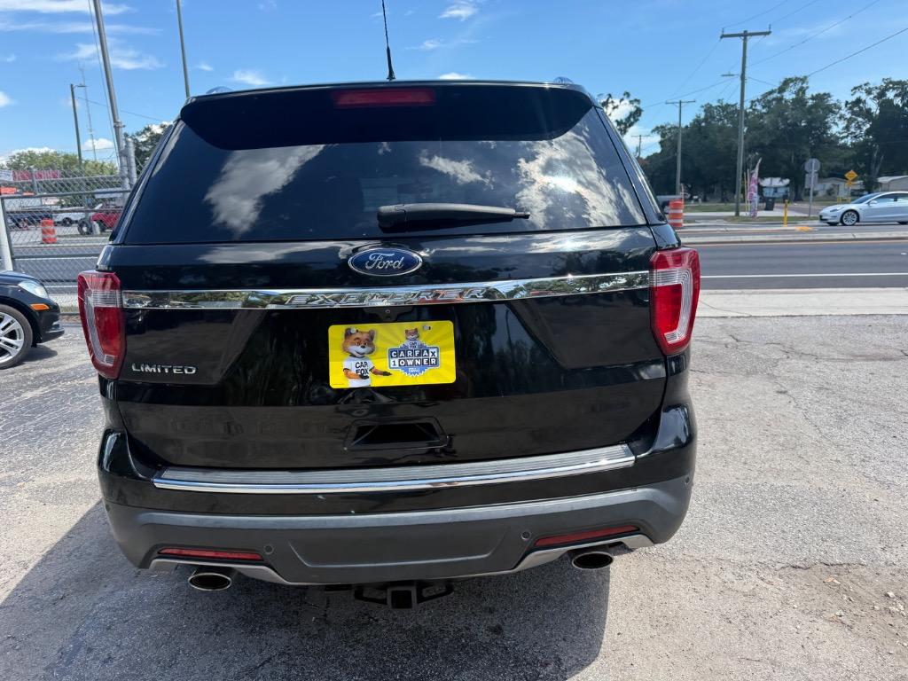 2018 Ford Explorer - $17,900