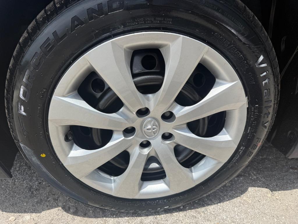 2021 Toyota Corolla - $14,900