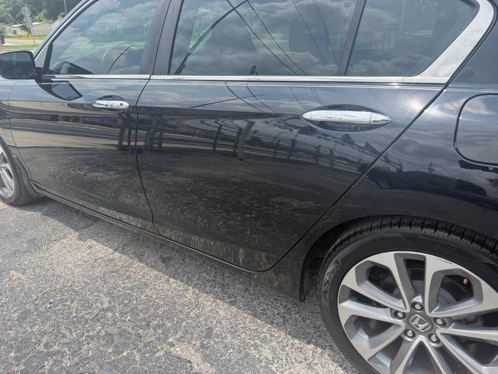 2013 Honda Accord - $9,900