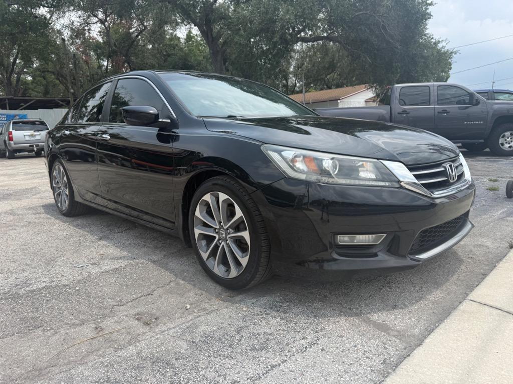2013 Honda Accord - $9,900