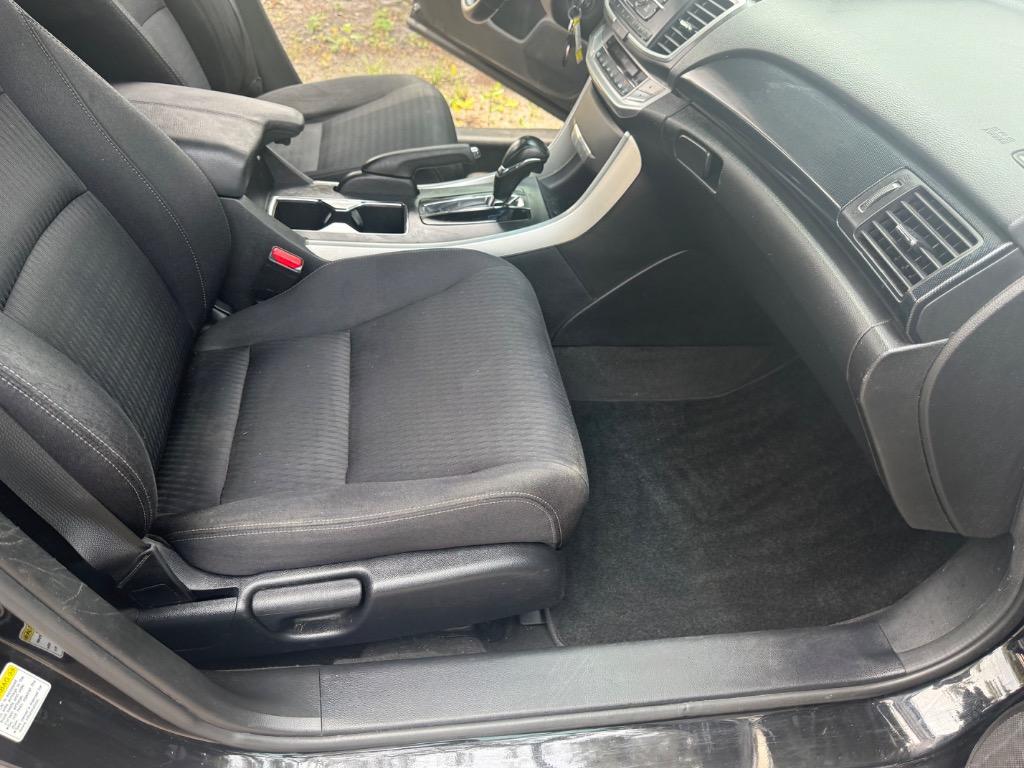 2013 Honda Accord - $9,900