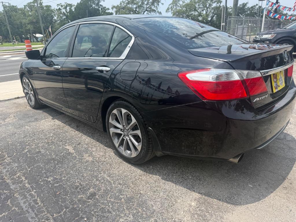 2013 Honda Accord - $9,900