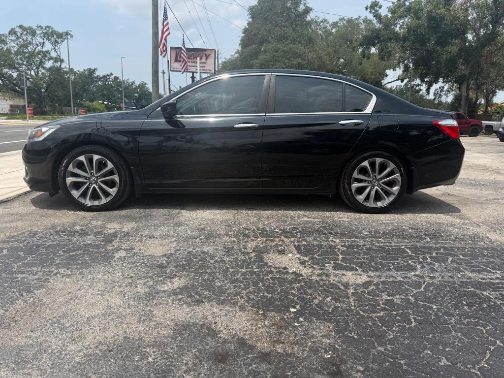 2013 Honda Accord - $9,900