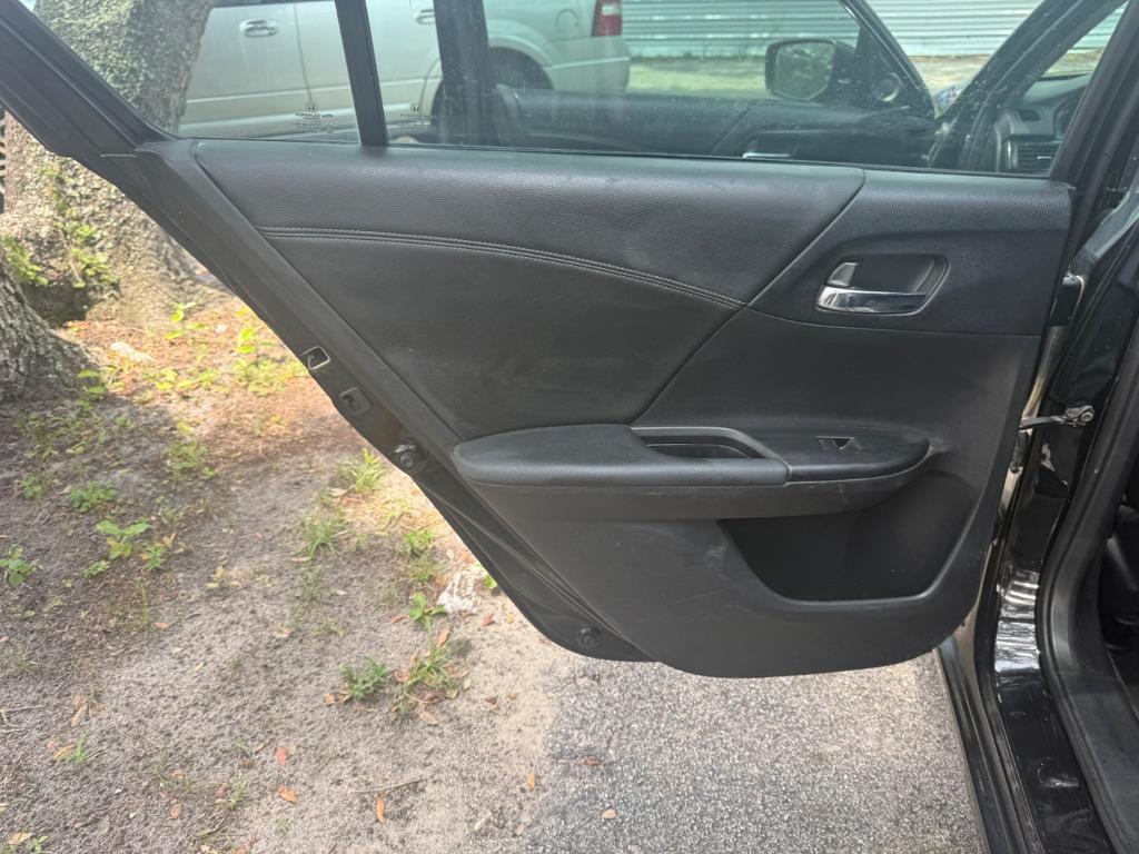2013 Honda Accord - $9,900