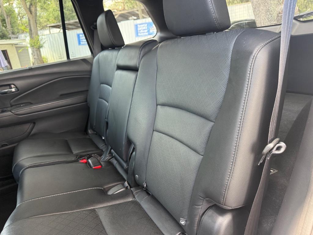 2019 Honda Passport - $21,900