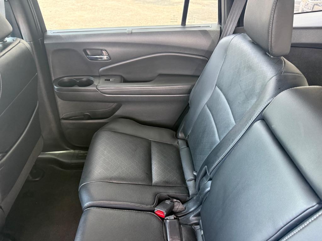 2019 Honda Passport - $21,900
