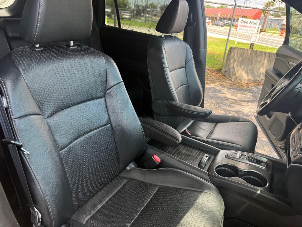 2019 Honda Passport - $21,900