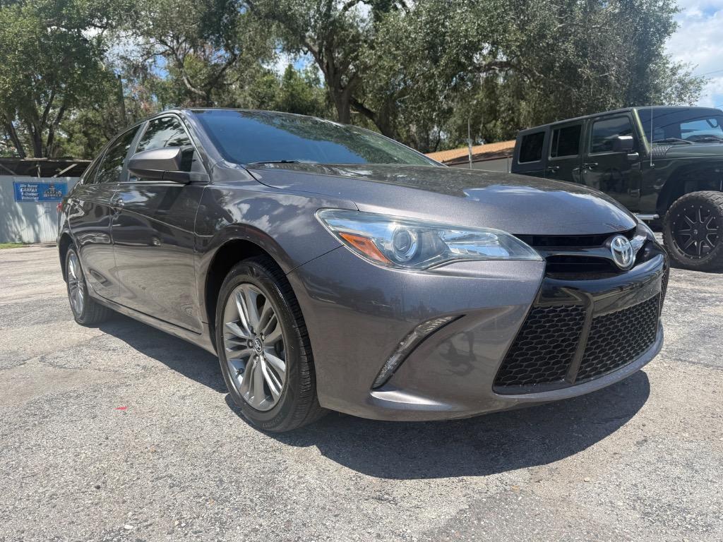 2017 Toyota Camry - $8,900