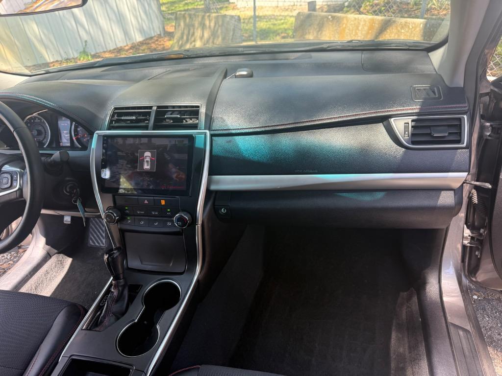 2017 Toyota Camry - $8,900