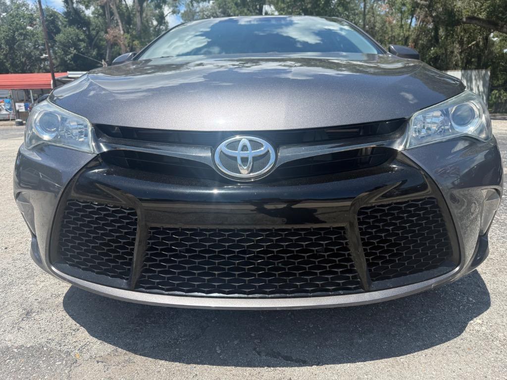 2017 Toyota Camry - $8,900