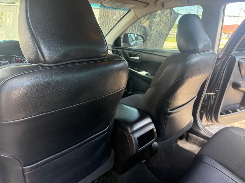 2017 Toyota Camry - $8,900