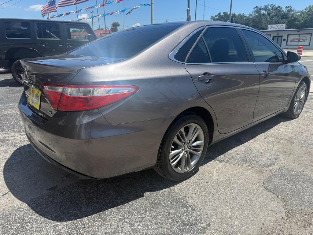 2017 Toyota Camry - $8,900