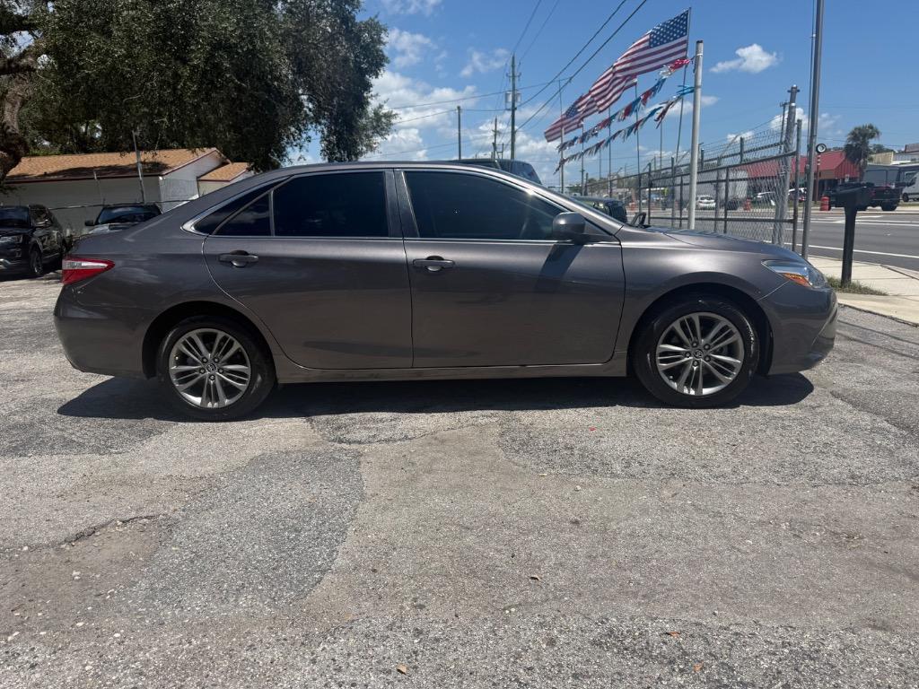 2017 Toyota Camry - $8,900