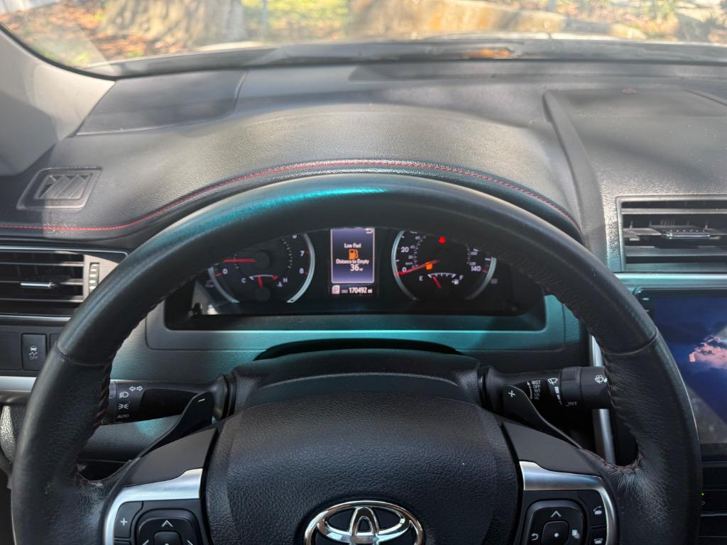 2017 Toyota Camry - $8,900
