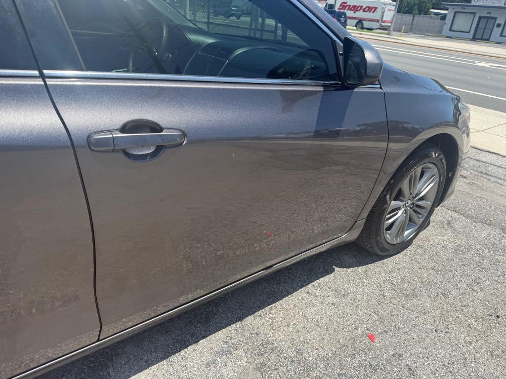 2017 Toyota Camry - $8,900
