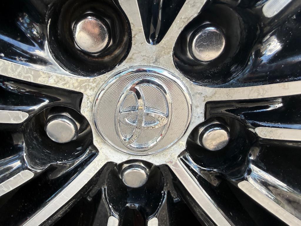 2014 Toyota Corolla - $7,900