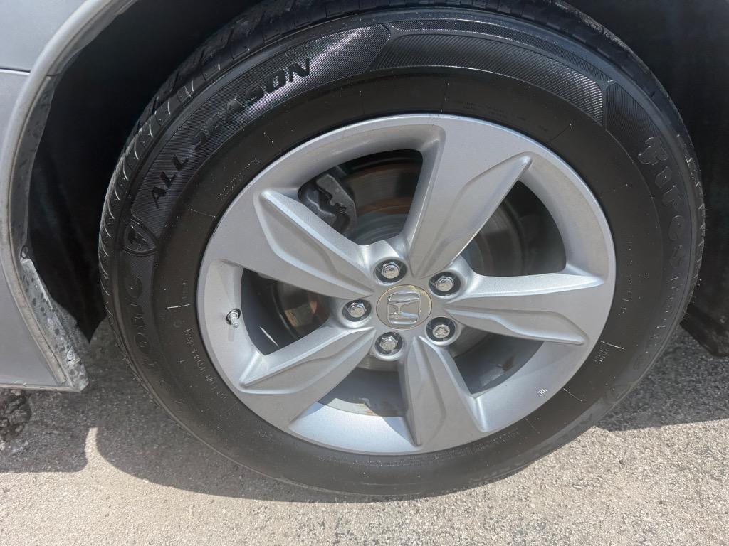 2018 Honda Odyssey - $15,900
