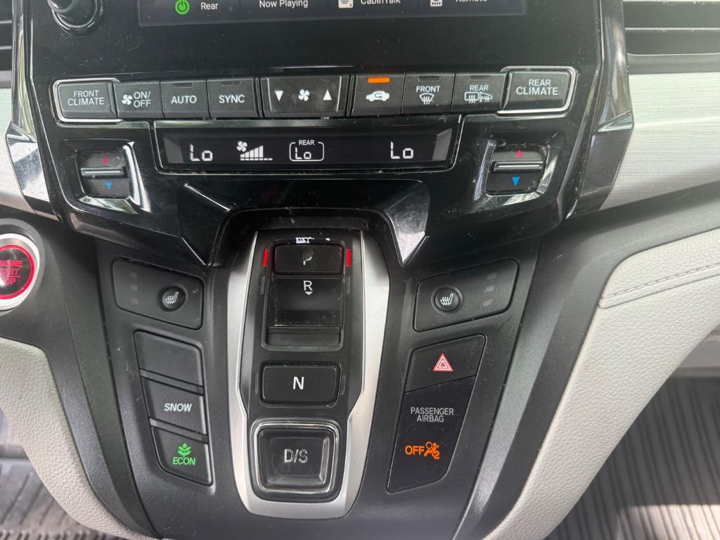 2018 Honda Odyssey - $15,900