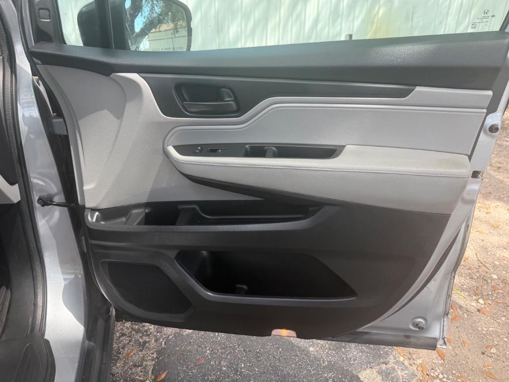 2018 Honda Odyssey - $15,900