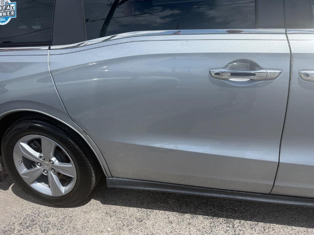 2018 Honda Odyssey - $15,900