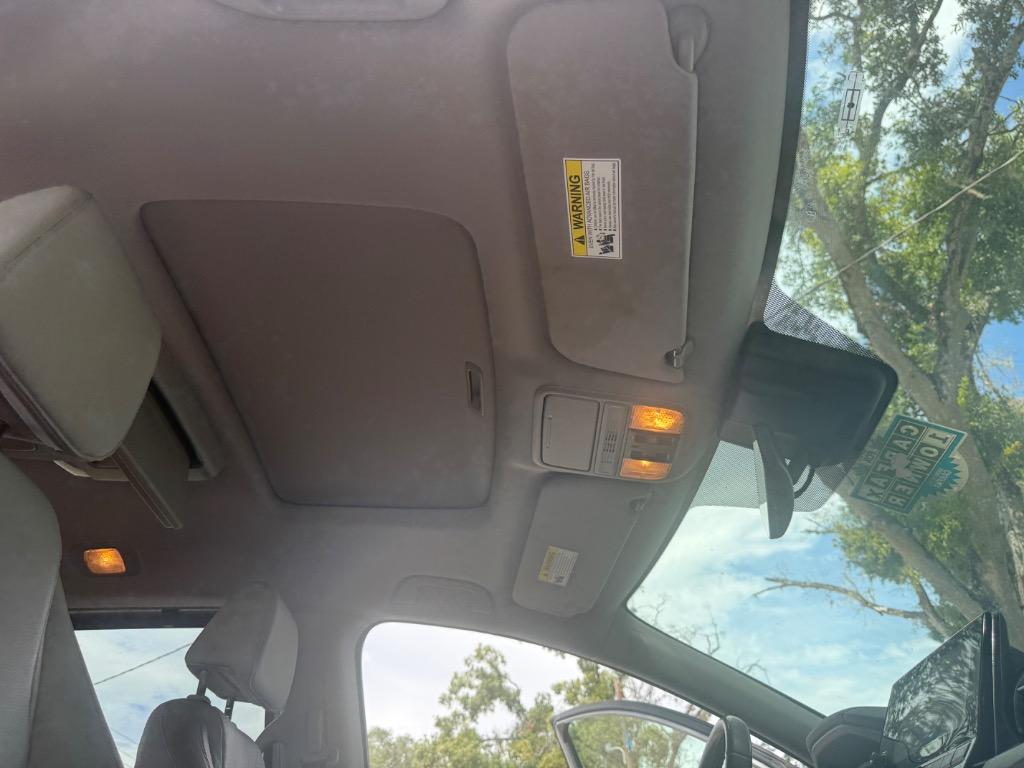 2018 Honda Odyssey - $15,900